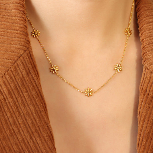 Titanium Daisy Shape Necklace